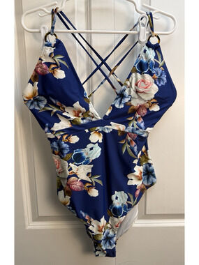 Cupshe Swimsuit One Piece XXL Plunge Floral Navy Blue Strappy Padded NWT